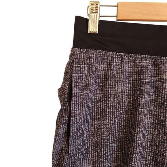 Lululemon Men's Shorts Medium Black Gray THE T.H.E. Short 9" Linerless Workout - Picture 2 of 8